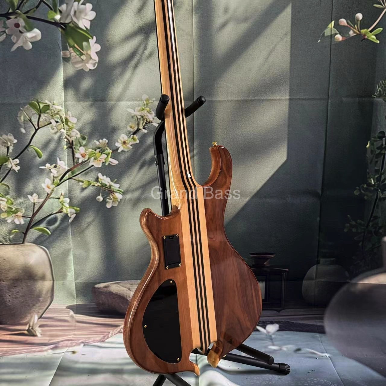 Custom Alembic Style Neck Through Body 4 Strings Electric Bass