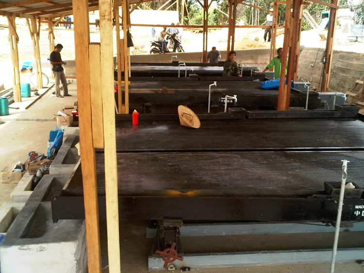 gold ore Gravity Separator 6s Mining Shaker Table
