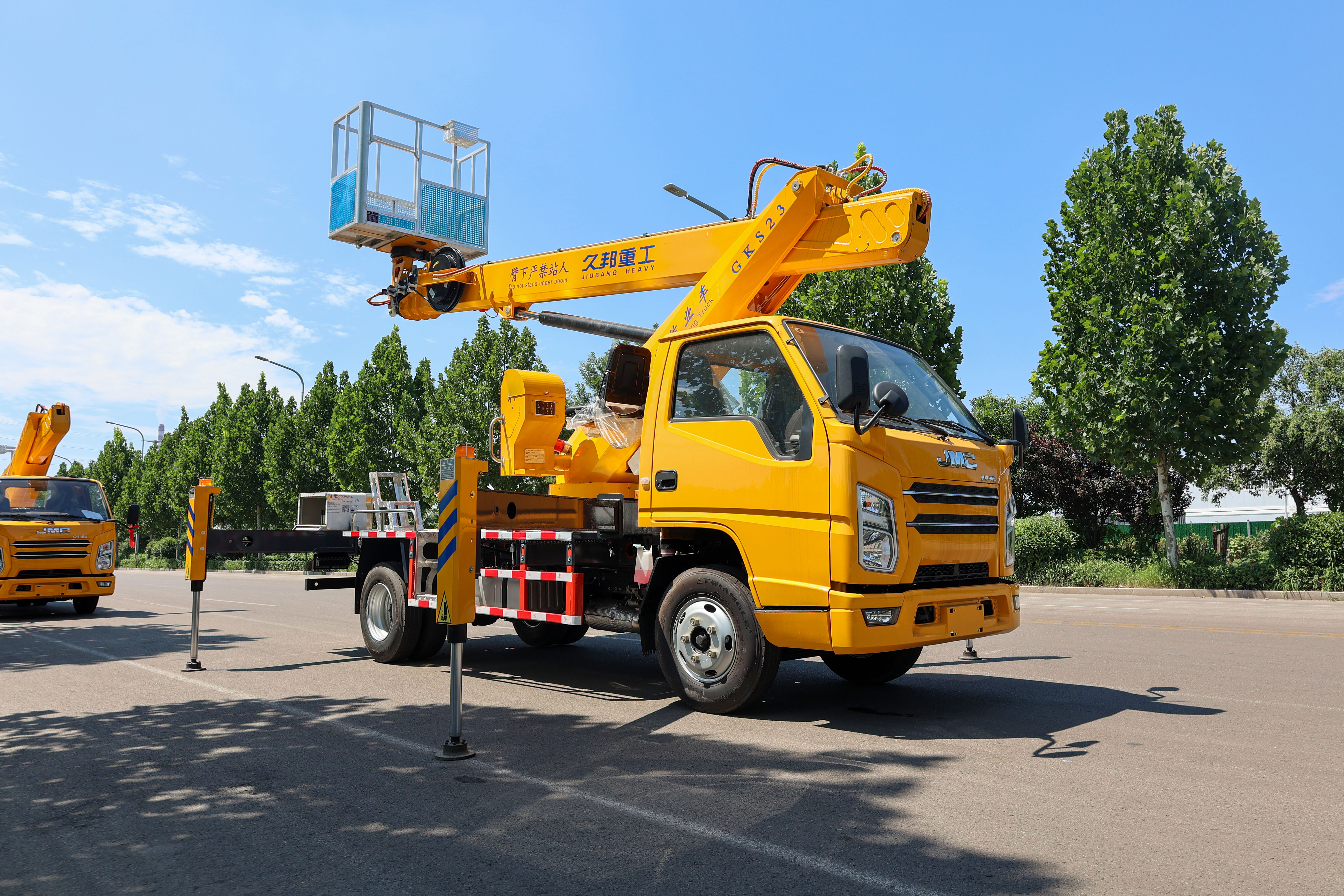 Hot Sale 23M Ladder Truck Aerial Working Platform Machine For Sale