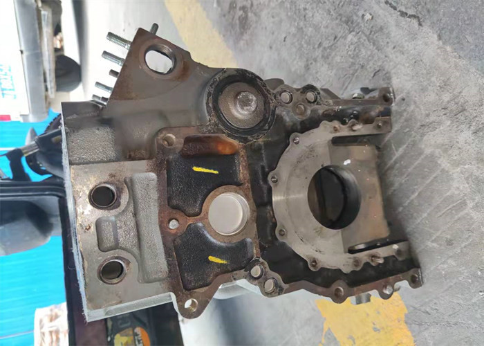 2nd Hand 4le2 ISUZU Engine Block Diesel For Excavator Sk75-8 Water Cooling 8980894851
