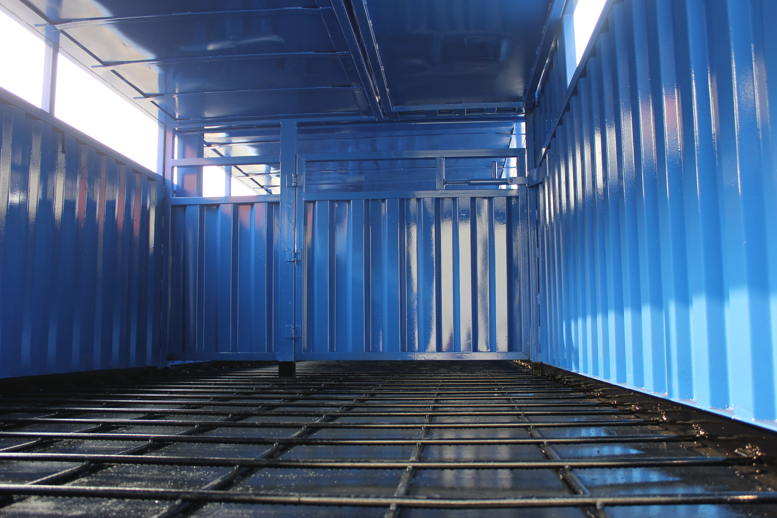 Tri Axles Stake 4 Floors Stockade Livestock Transporting Pigs Semi Trailer and Standard