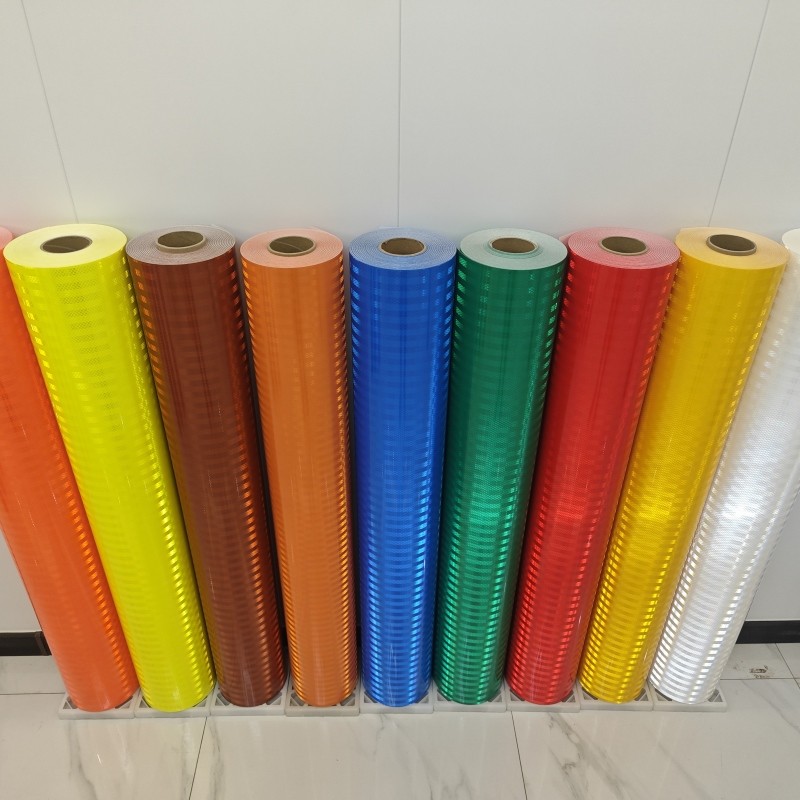 Engineer Grade Prismatic Vinyl Reflective Sheeting Self Adhesive 7 Years