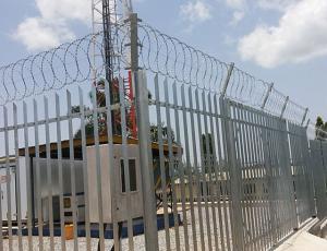 Wholesale CE Galvanized Metal 2.4 M High Fence Panels Aging Resistant from china suppliers