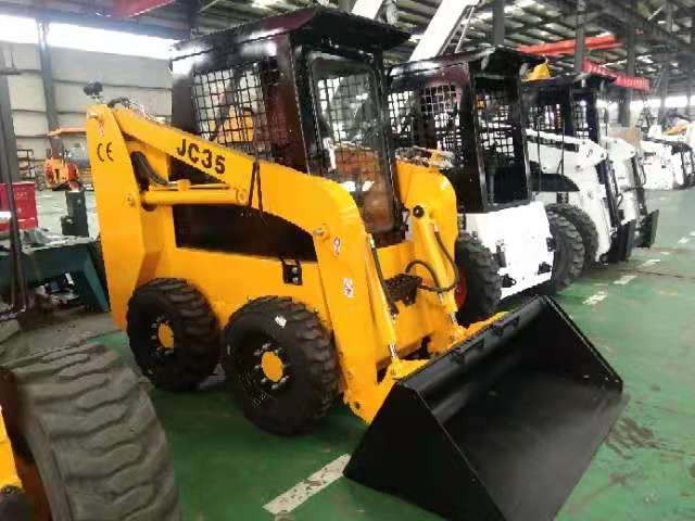 SNSC EPA EV Engine 350kg 500kg Mini Diesel Skid Steer Loader Max Dumping Height 2050mm