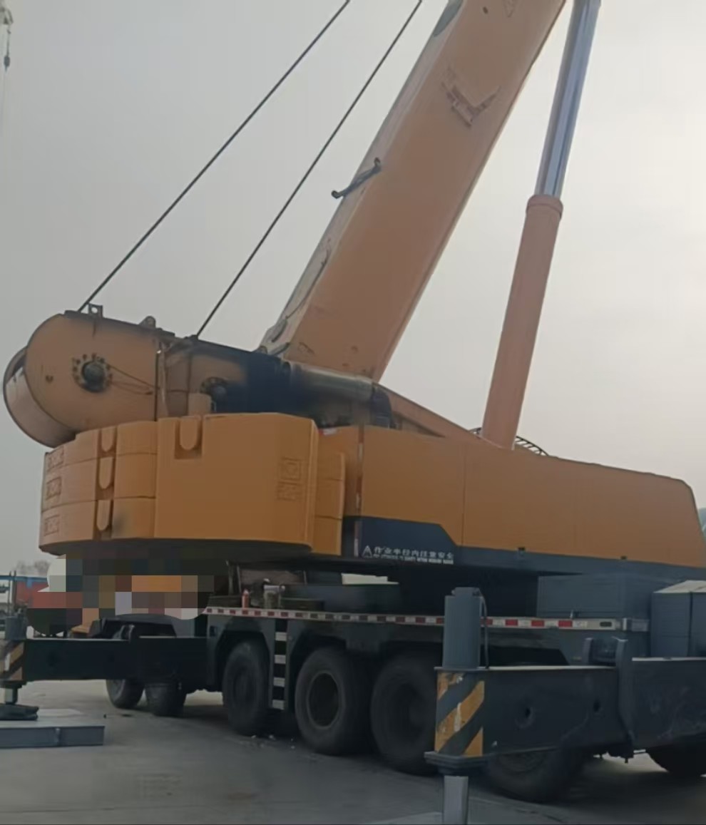 QY130K-1 130 Ton Mobile Hydraulic Truck Crane Heavy Lifting with After-sales Service