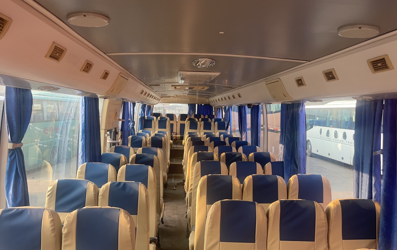 Front/Rear Tread mm 1750/1586 Used Coach Bus LHD 54 Seater City Passenger Youtong Bus