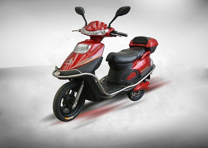 72V 1000W 20AH Lead - Acid Battery Powered Motor Scooter With Rear Box