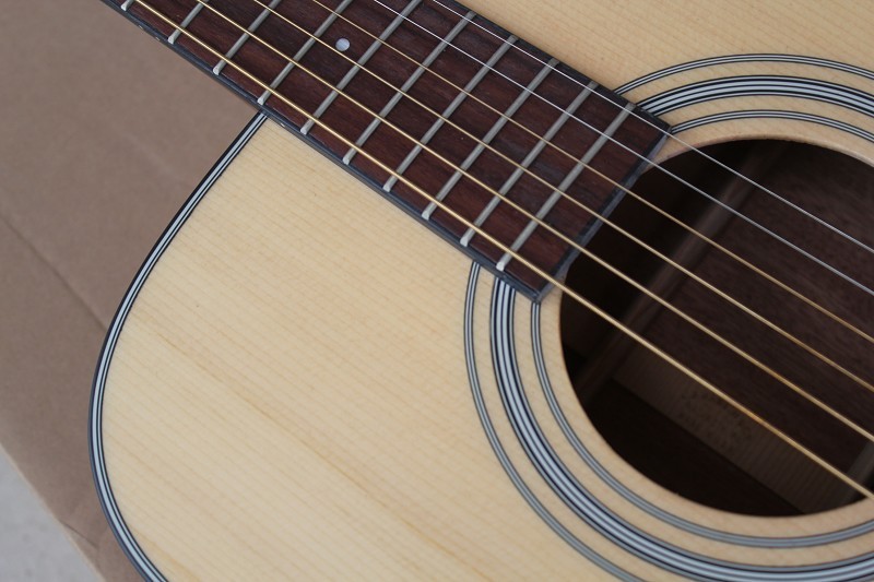 Factory custom 41 inch 20 frets 18 natural wood color acoustic guitar with solid top mahogany back