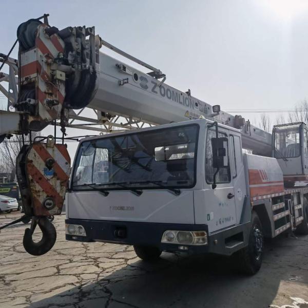Used Zoomlion 80 Ton Crane Truck x3000 Max. Lifting Height 42.3M Working Hours