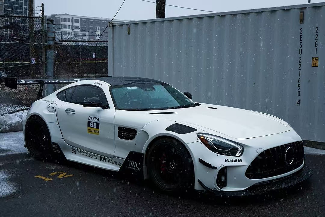 For Mercedes AMG GT Carbon Fiber Widebody Kit AMG GT Upgraded CBE Style Front Lip Diffuser Spoiler Widebody Kit