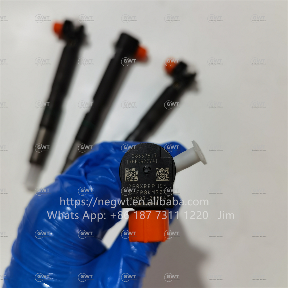 Original common rail injector 28234058 28337917 28347042 diesel injectors 28337917 28347042 28234058 for Doosan T3 T4