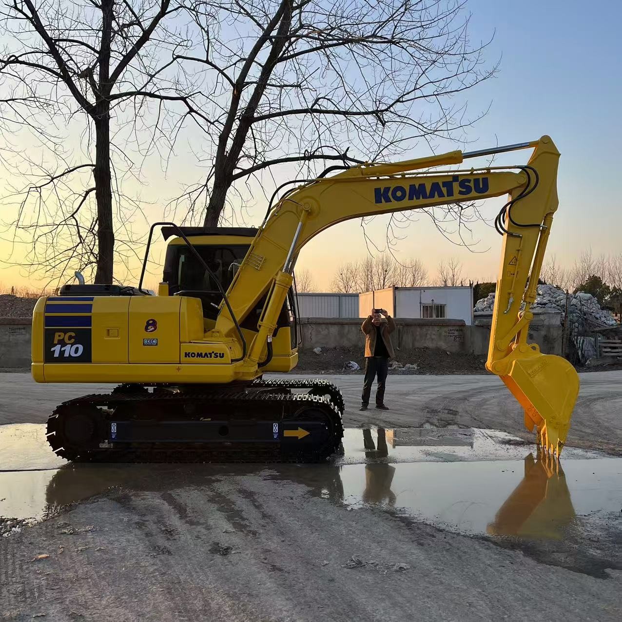 Japan Brand 11Ton Used Komatsu Excavators Secondhand Heavy Equipment Machine Diggger