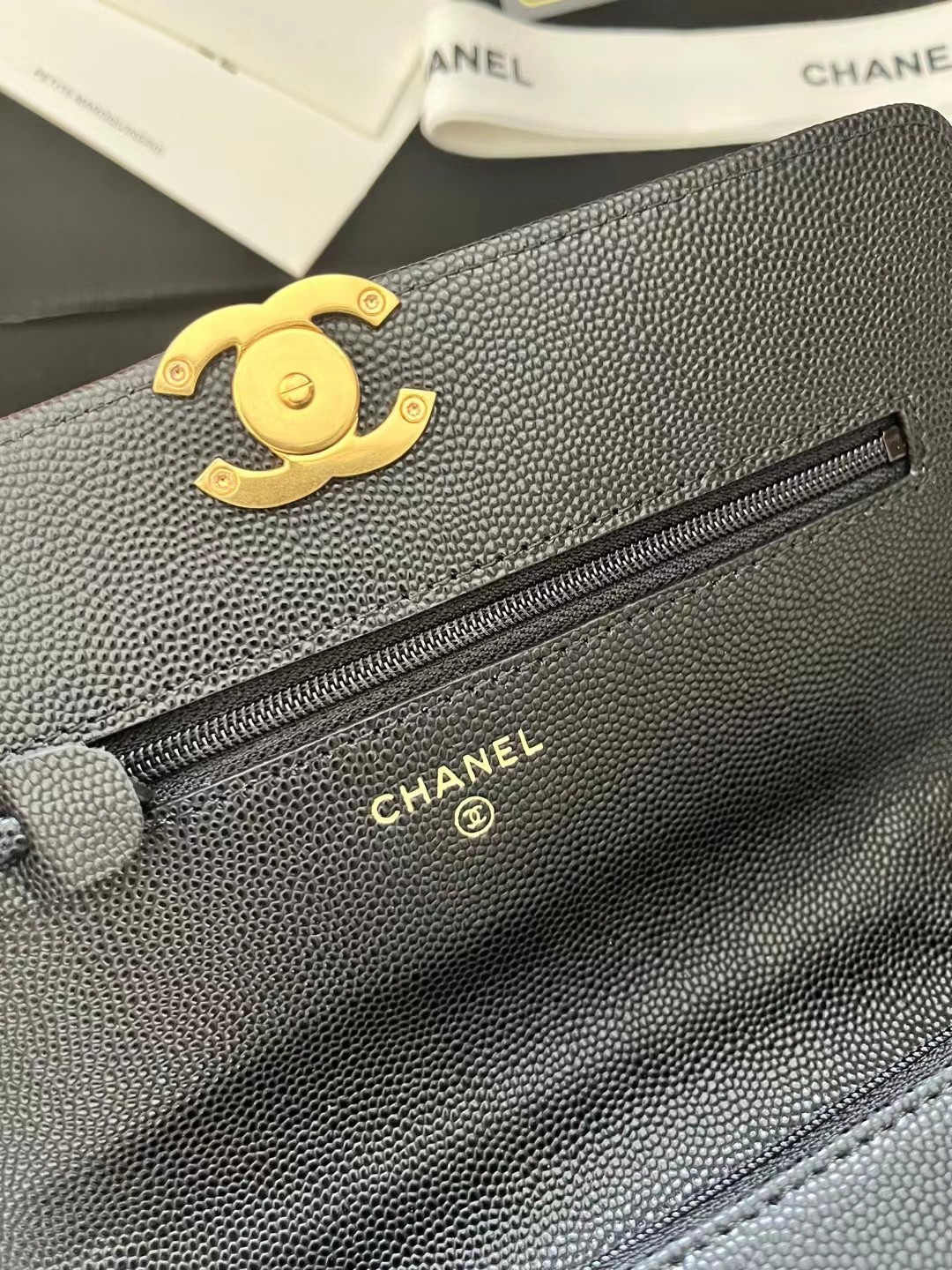 Classic KWOC Chain On Wallet Chanel Small Handbag AP3019