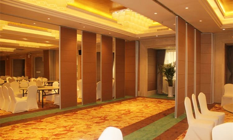 OEM Acoustic Partition Wall 85 MM Demountable Separation Shutter Removable Sliding Wooden Panels