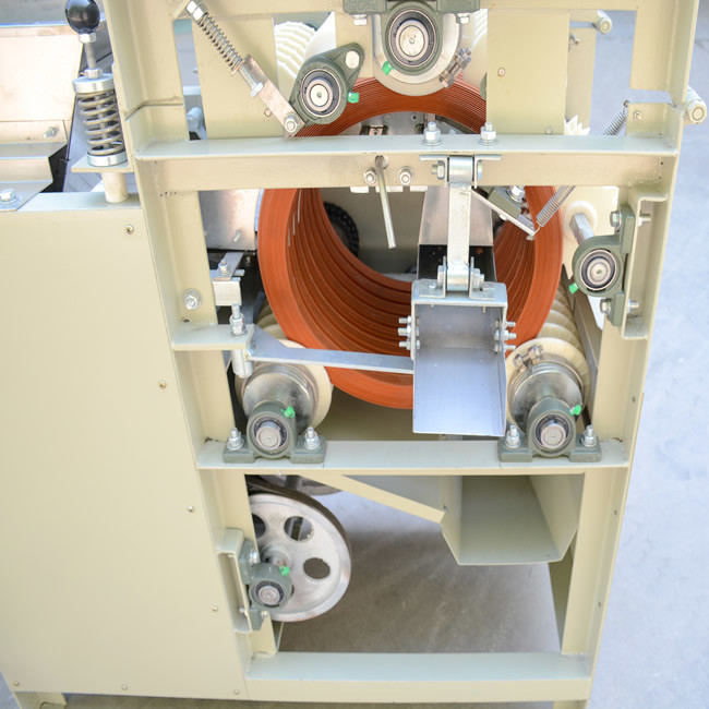 100kg/H Nuts processing machines nuts peeling machine automatic wet way peeler