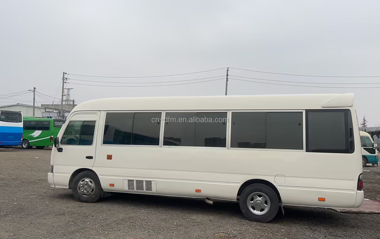 7m 30 Seater Used Toyota Coaster Bus with Diesel Engine Excellent Condition