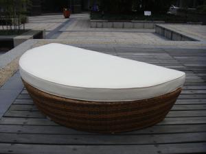 Wholesale Half Round Outdoor Rattan Daybed With White Cushion And Pillow from china suppliers