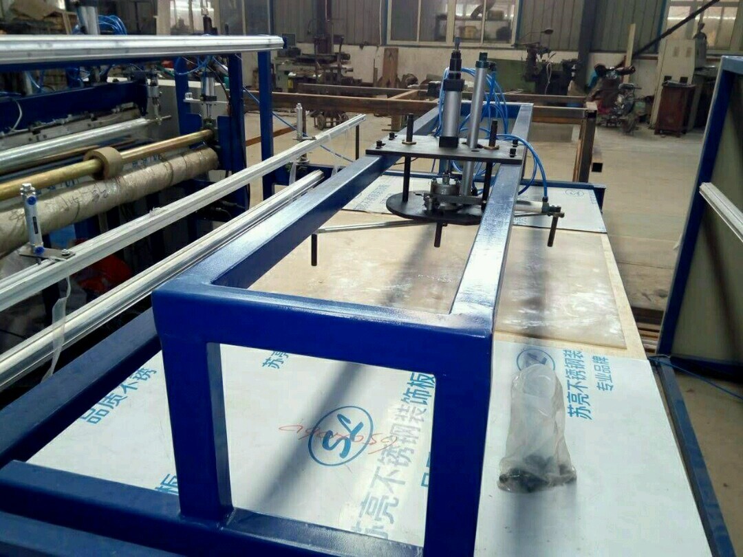 Container bag Full-automatic cutting machine