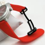 China Factory Outlet Bright Color Sporty Silicone Strap Watch With Buckle Clasp