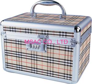 Wholesale England Plaid PVC Makeup Case With Small Size For Wowen,Cosmetic Makeup Boxes from china suppliers