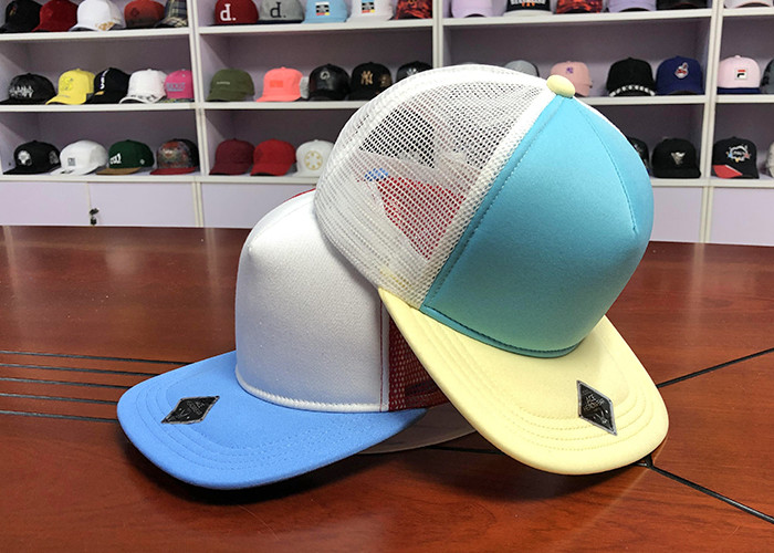 Flat Bill 6 Panel Mens Flat Brim Snapback Hats 3D Embroidery Custom Logo Embroidered