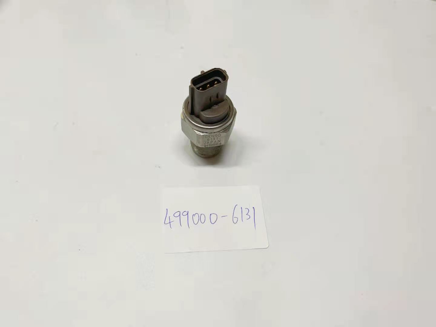 Electrical Parts Diesel Engine 4HK1 6HK1 Fuel Common Rail Pressure Sensor 499000-6131