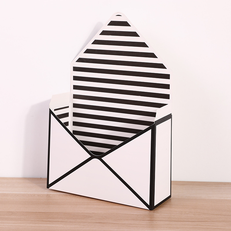 Recycled Materials Square Luxury Valentine's Day Flower Gift Packaging Shopping Paper Box