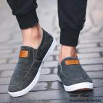 Simple Design Slip-on Canvas Men Shoes Male Students Casual Shoes