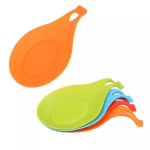 Wholesale Eco Friendly Kitchen Accessories Food Grade Silicone Spoon Holder BPA Free from china suppliers