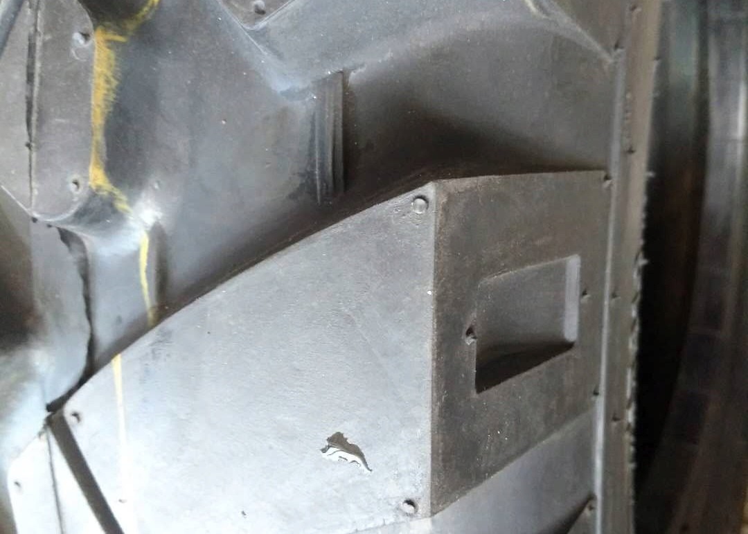 Nylon Carcass Farm Wagon Tires 7.50-16 Puncture Resistance In Tropical Mountain Area
