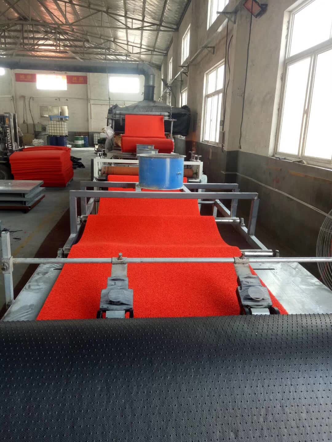 Colorful Patterns Plastic Mat Making Machine 110KW Power Easy Maintenance