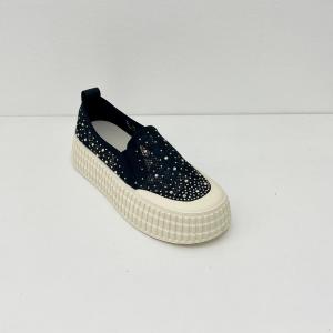 Wholesale Women Black Breathable Espadrilles Sneakers With Pearls On And Low Top from china suppliers