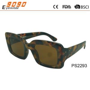 Wholesale 2018 fashion sunglasses with 100% UV protection lens, brown retangle frame,suitable for men and women from china suppliers