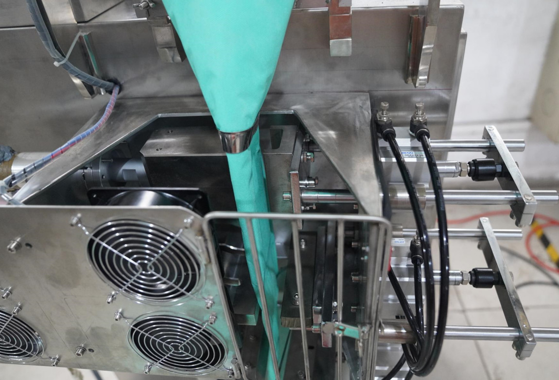 Automatic Ultrasonic Sealing Packaging Machine Picnic Self Heating Bag Heating Powder Package