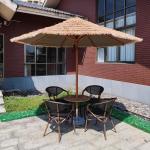 Outdoor Furniture Sun Shading Umbrella with Middle Pole Patio Cover by Pengyi