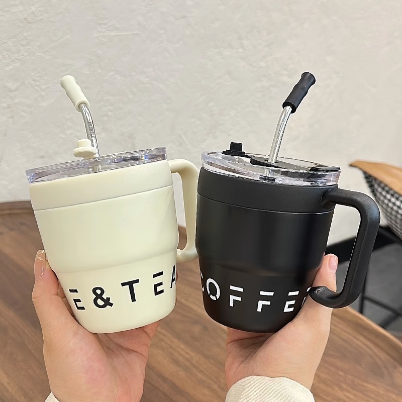 Coffee Cup With Handle And Straw Lid 480ML Travel Mug Water Cup Milk Mug Stainless Steel Material Suitable For Drinks Handle Straw Cup
