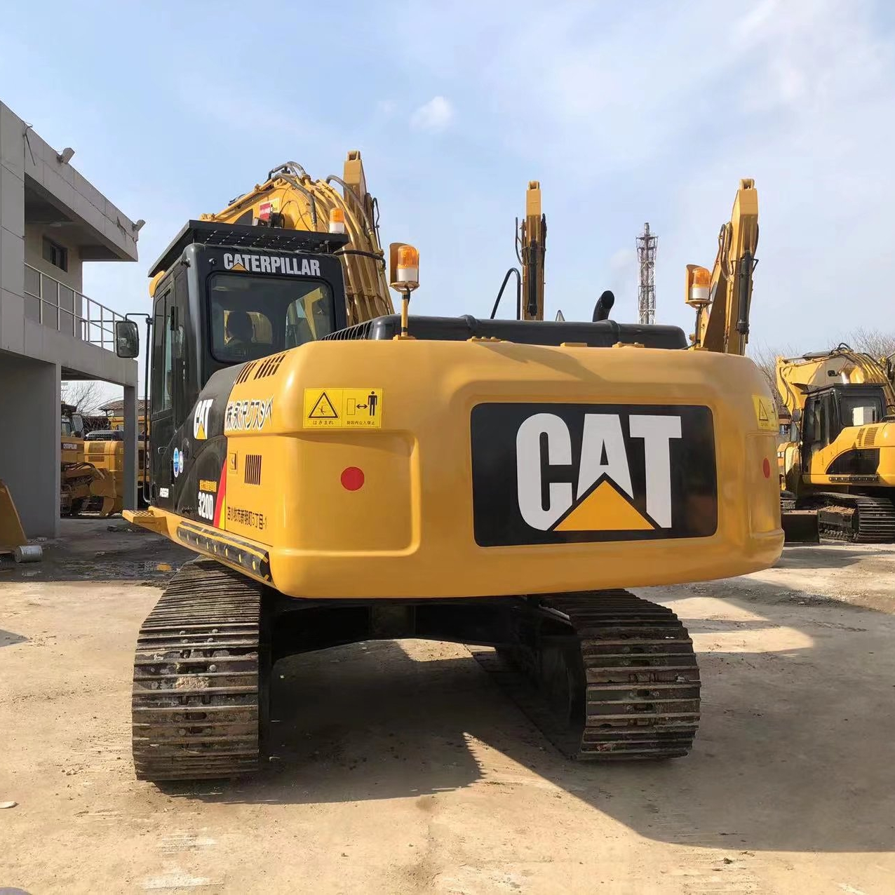 Cat 330D Excavator with Crawler Chain Second Hand Caterpillar Excavator at Affordable