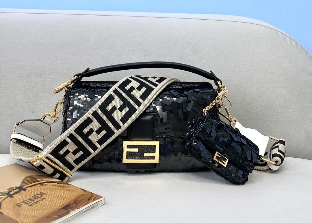 Bead Piece Decoration Bling Bag Unque Shine Cross-Body Bag Baguette Bag