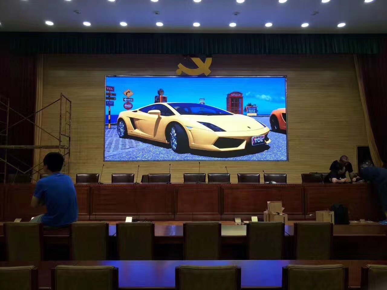 Clear Picture P2.5 P4 Indoor Led Display Screen For Digital Conference