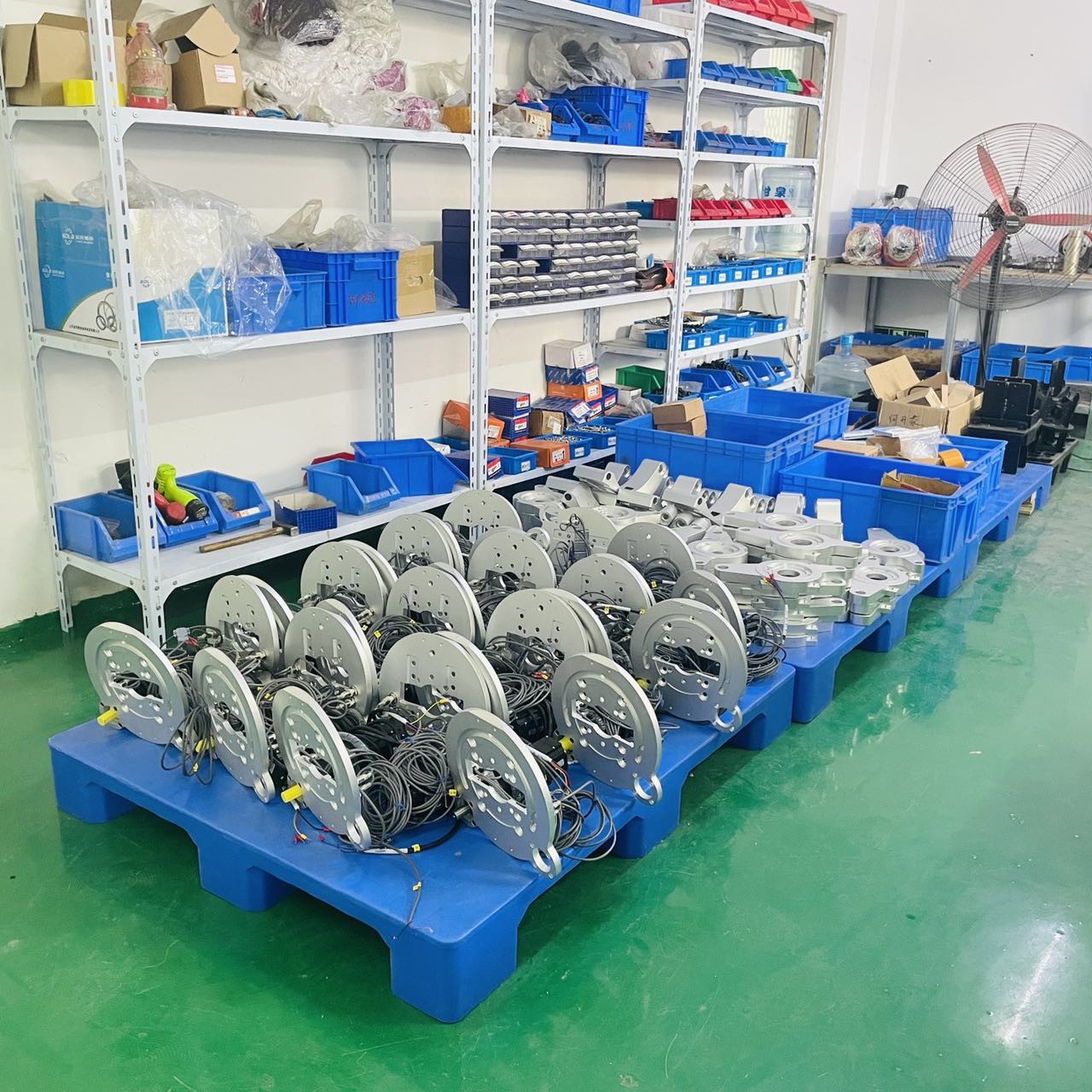 30I Speed Ratio Automatic Guided AGV Drive Wheel Trolley Integrated 400W Motor Drive Wheel