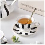 Europe Design Ceramic Porcelain Tea Cup And Saucer Set 180ml Gold Line Gold Rim