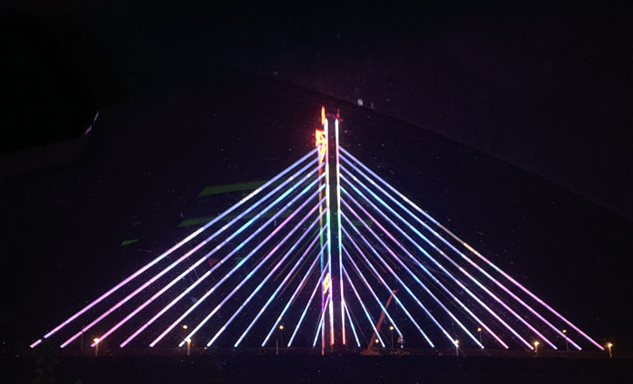 Large Commercial LED Pixel Screen Building Display Mesh Curtain for Media Facade