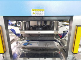 High Speed 1150 - 1500s/H Automatic Foil Die Cutting Machine 900×670mm Max Paper Size