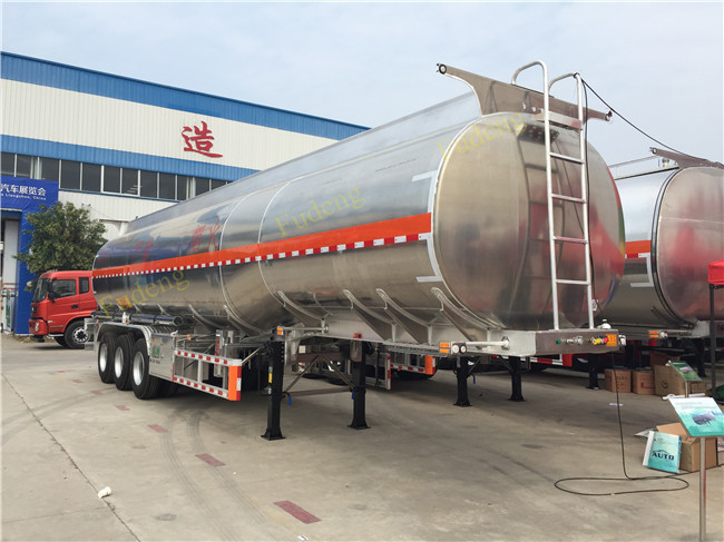 48CBM Tri - Axle Fuel Tanker Semi Trailer 6 Double Brake Chamber