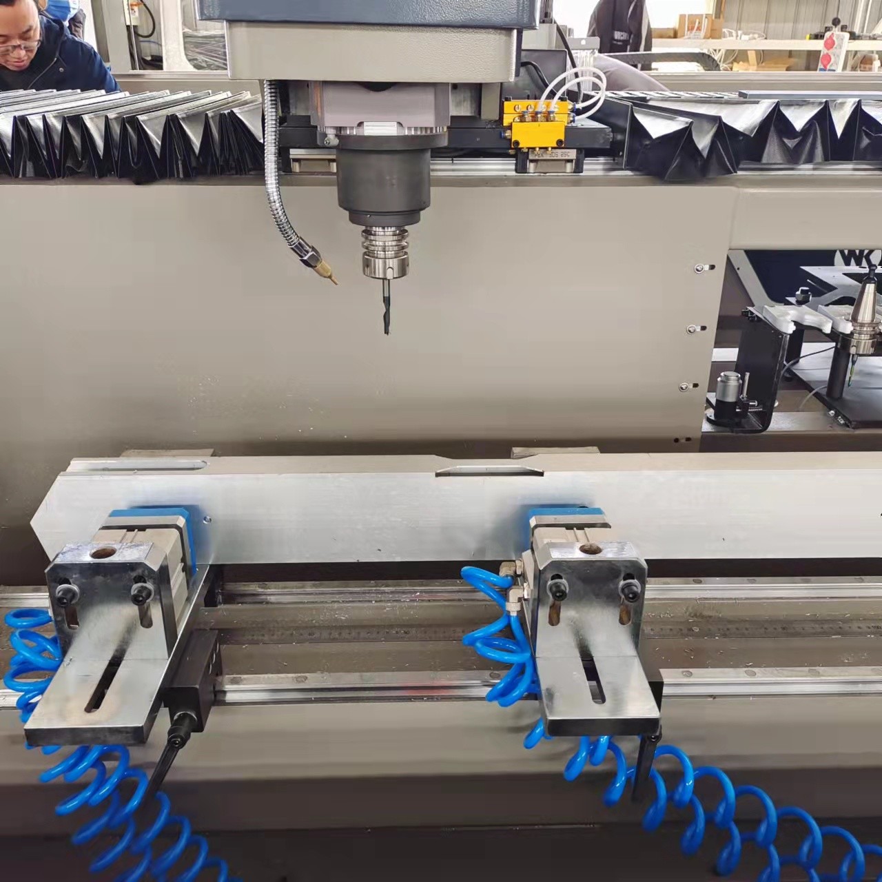 Cnc Drilling Milling Aluminum Machining Center Machine 380V 50HZ