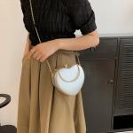 Letter Pattern Heart Shaped Chain Ladies' Handbags 2024 Luxury for Fashionable