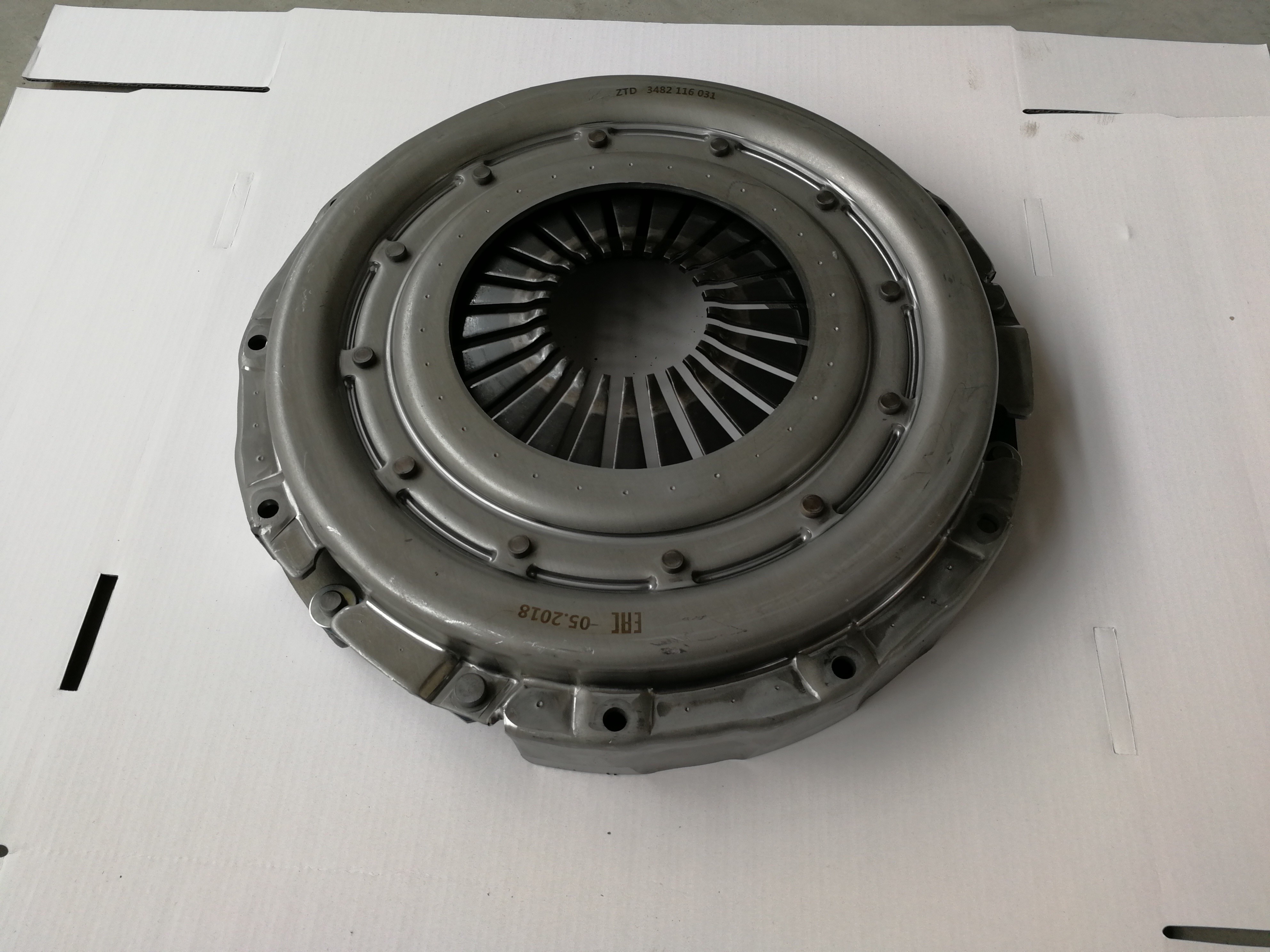 Mercedes Benz Truck Clutch Cover 3482000462 3482126331