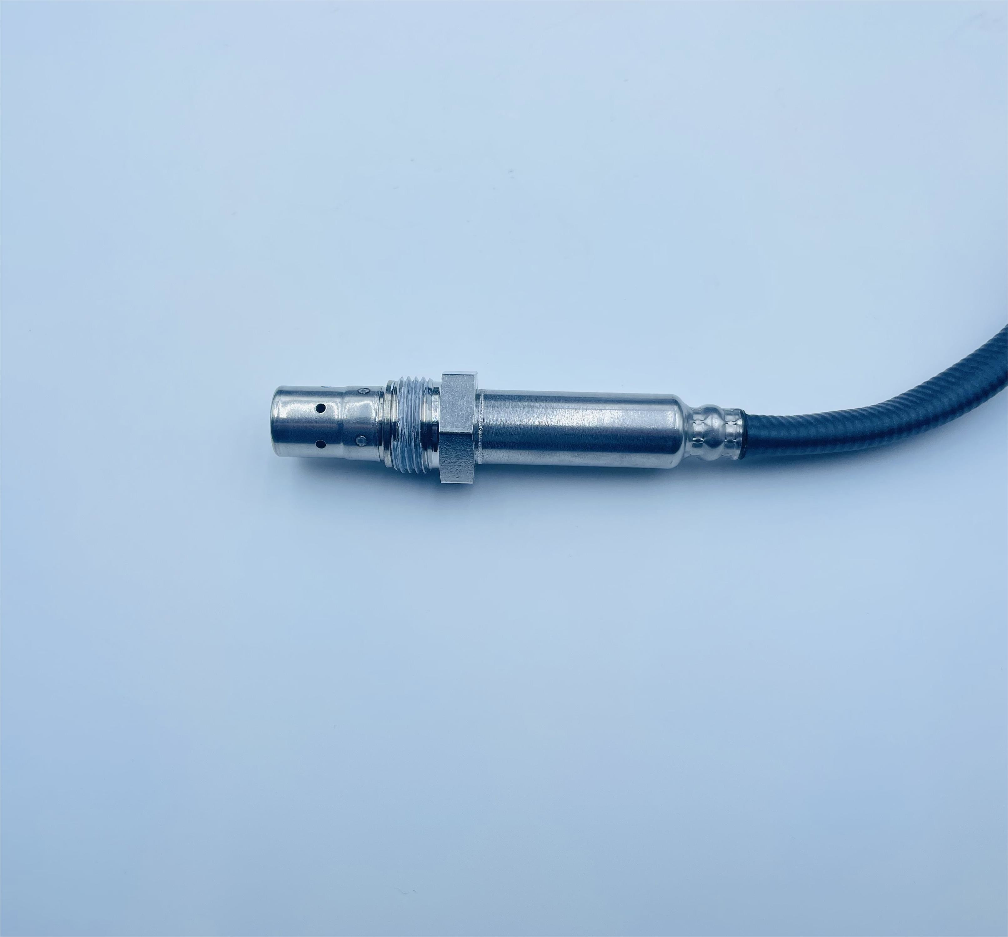 5WK96616B Nitrogen Oxide Nox Sensor For Mercedes Benz Actros OEM A0061537328