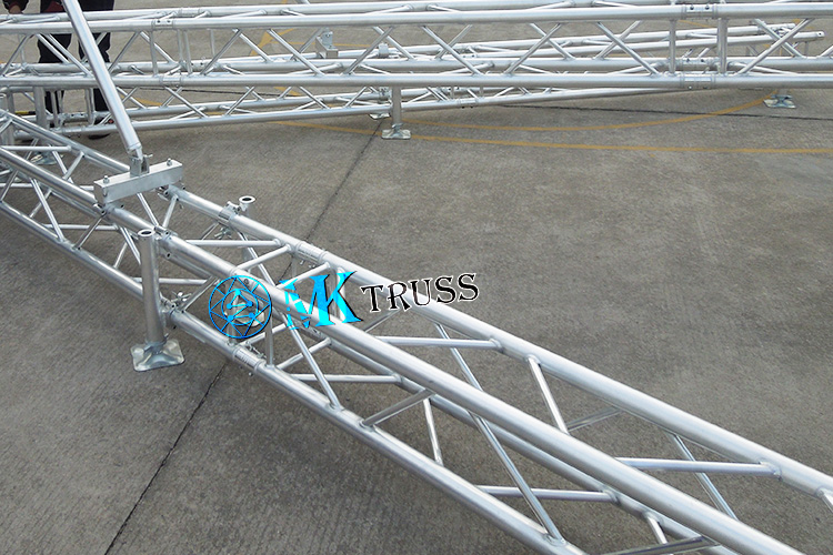 All truss size Speaker Arm Mounts Line Array Truss Tower Light Truss Stand For Audio