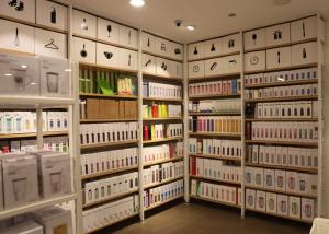 Wholesale Garment Shop Metal Shelving Units With Wood Shelves 25mm Melamine MDF Board from china suppliers